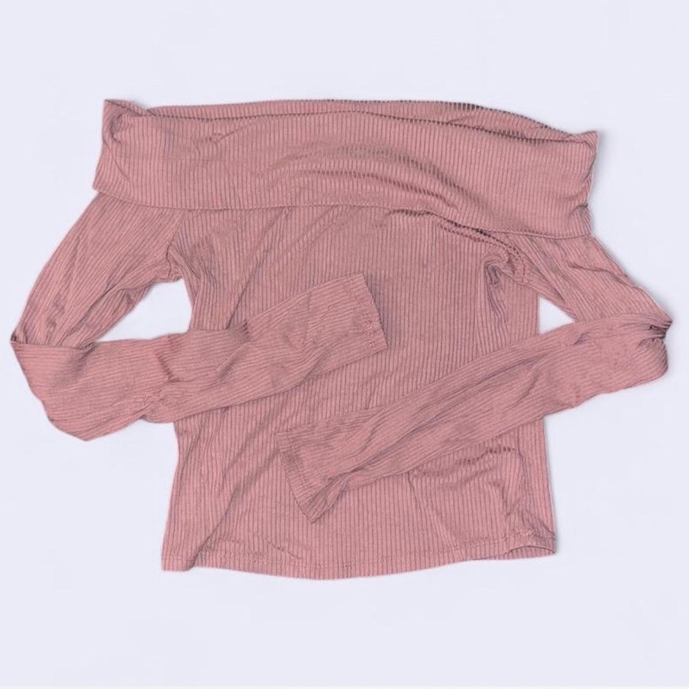 Worn Once! Off-Shoulder Ribbed Top in Pink